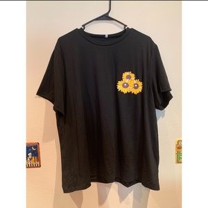 Sunflower Print Tee EUC Soft Summer Top